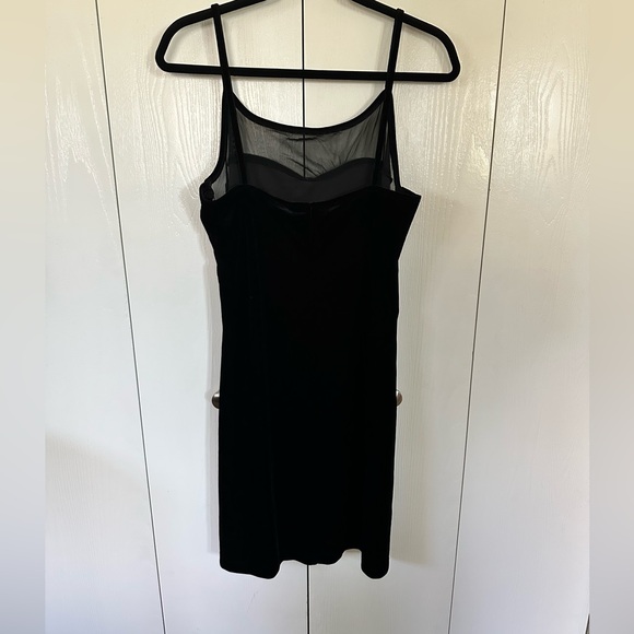 Elegant Spaghetti Strap Velvet Black Dress with Sheer Details - Picture 2 of 3